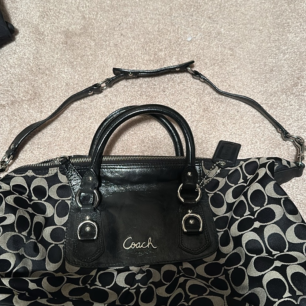 Coach Purse - Picture 5 of 8